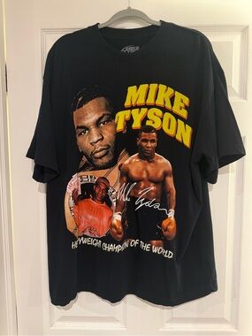 Mike Tyson paparazzi graphic tee